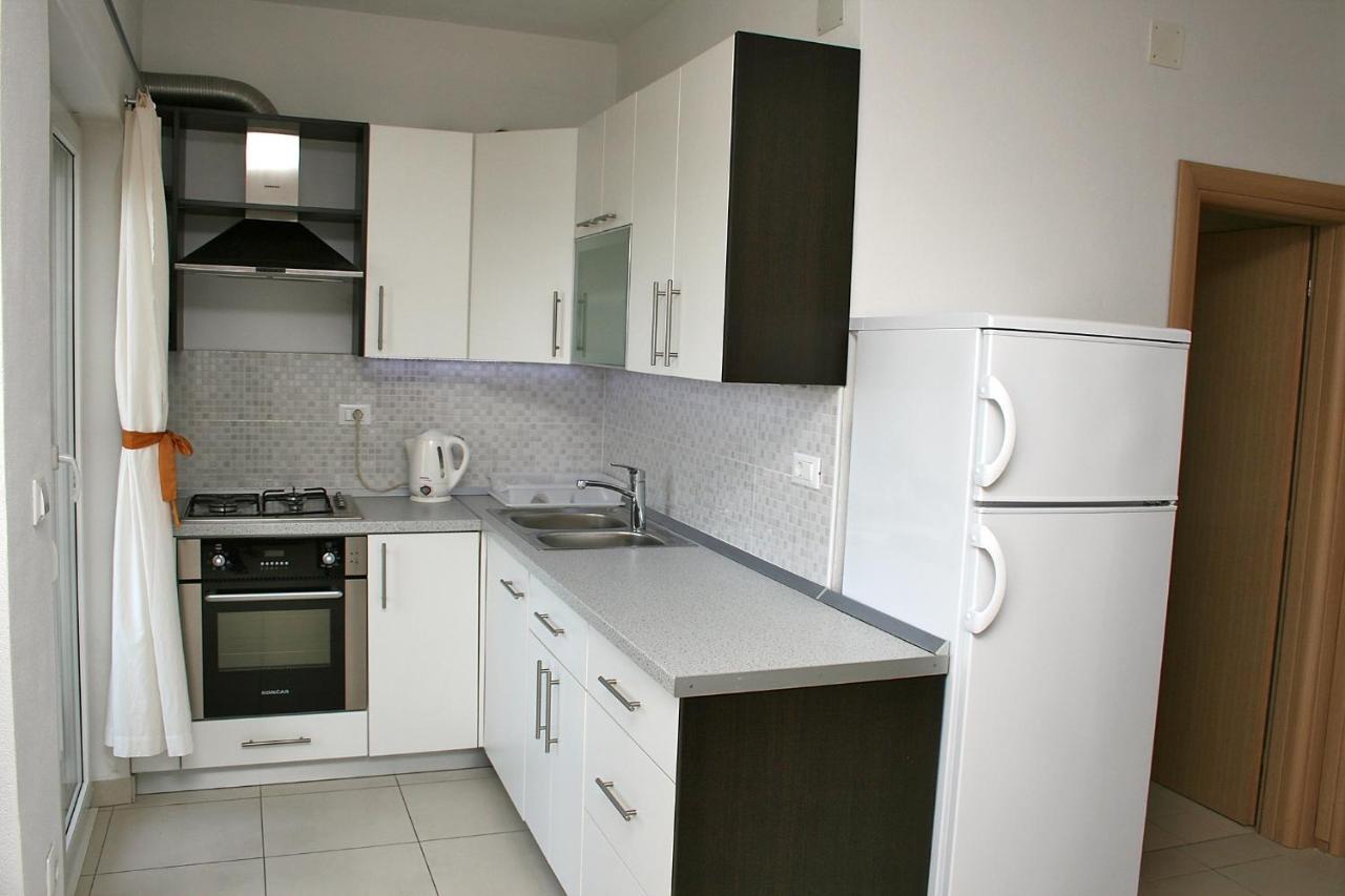Apartments With A Parking Space Bilo, Primosten - 12870 Ngoại thất bức ảnh