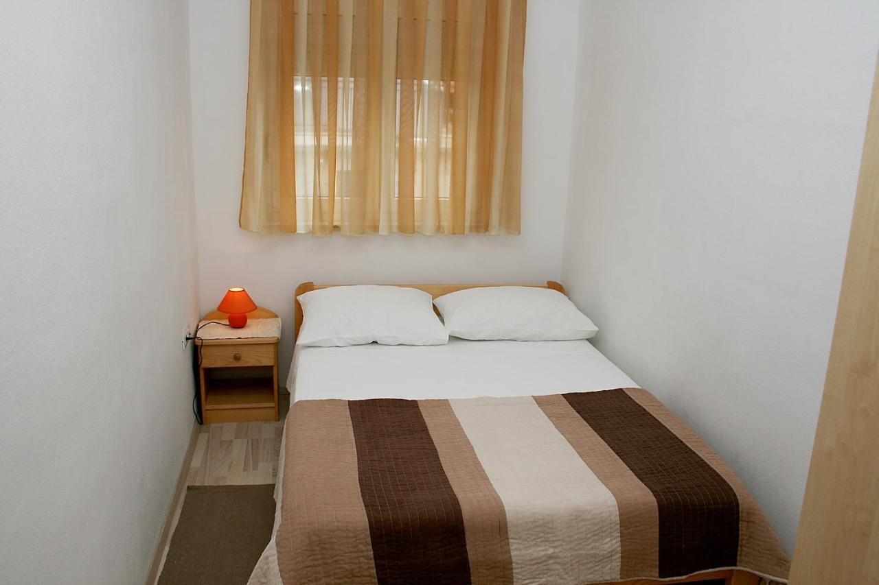Apartments With A Parking Space Bilo, Primosten - 12870 Ngoại thất bức ảnh